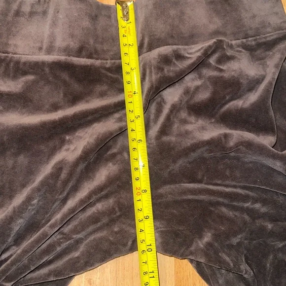 Vintage Nike Air Jordan Women's Velour Tracksuit. Pink/Brown. - Picture 10 of 12